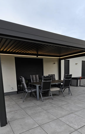 Pergola om dagen