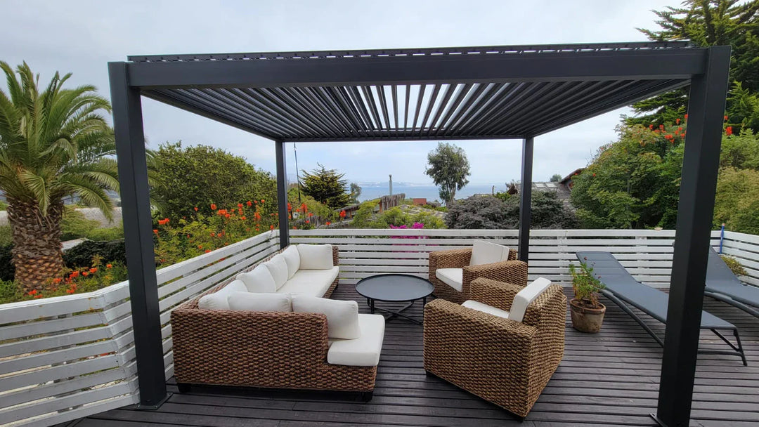 Pergolux pergola med lamelltak sett ovenfra